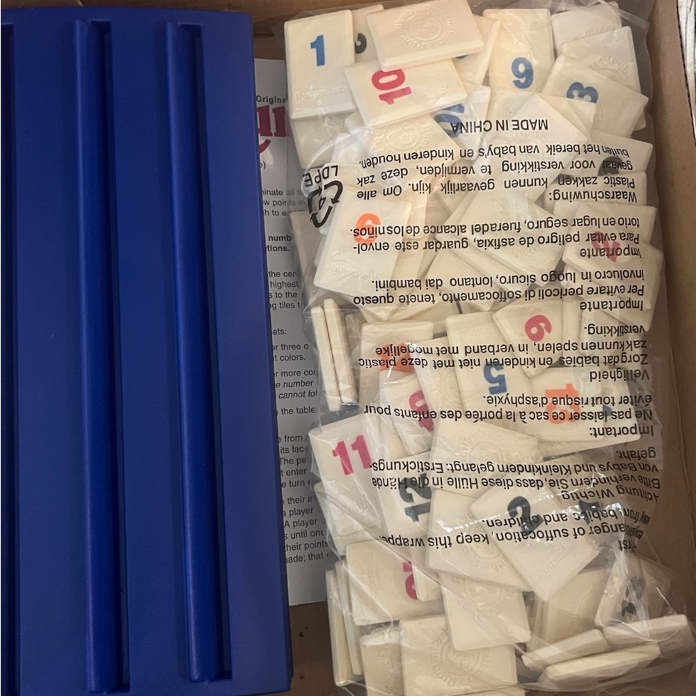 Vintage 1997 - THE ORIGINAL RUMMIKUB THE FAST MOVING RUMMY TILE GAME! NEW IN BOX - Picture 5 of 6